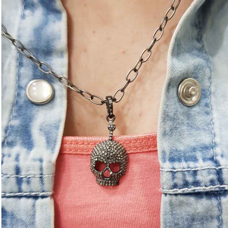 Stunning Skull Pendent With Pave Diamond Layers