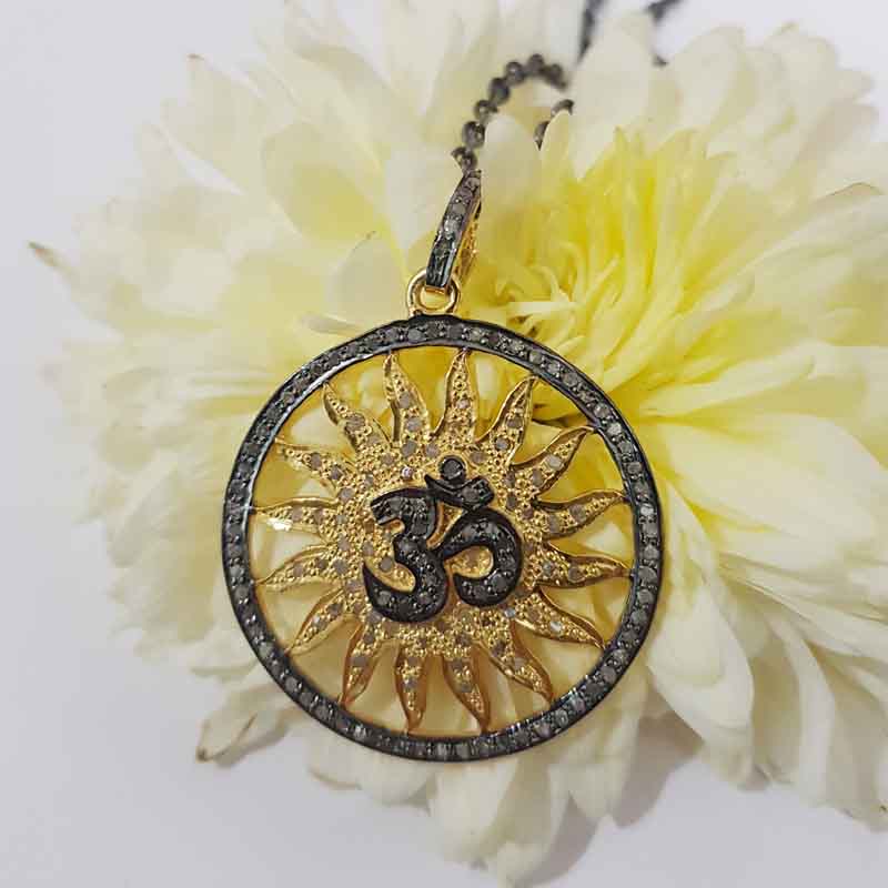 Good Looking Handmade Designer Ohm Pendent