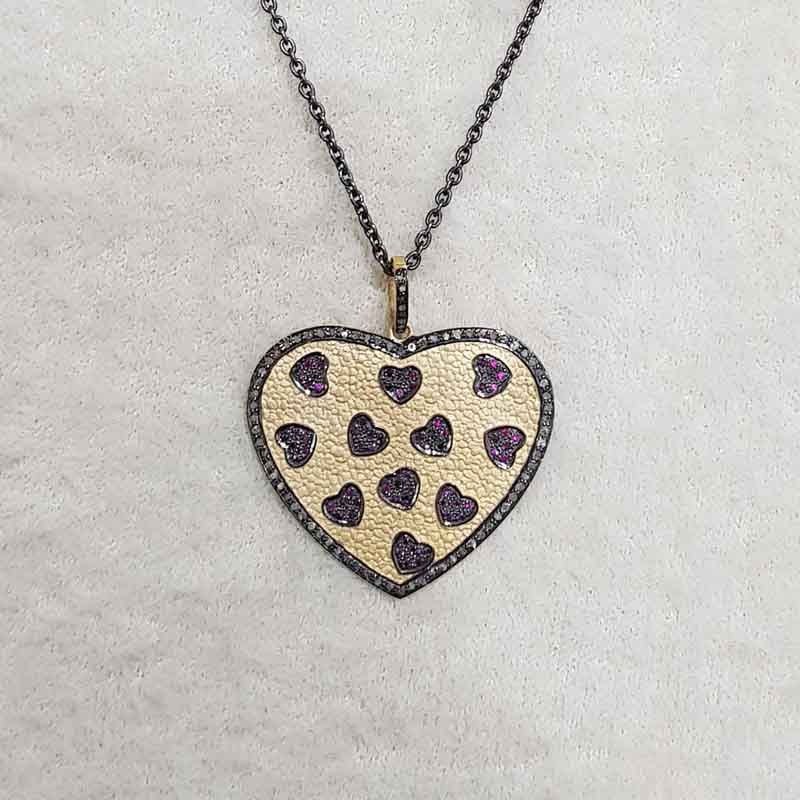 Graceful Pave Diamond Handmade Designer Heart Pendent