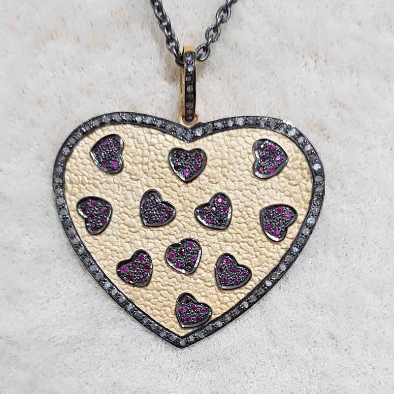 Graceful Pave Diamond Handmade Designer Heart Pendent