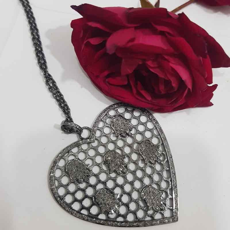 Glorious Heart With Little Pave Hamsa hand Pendent