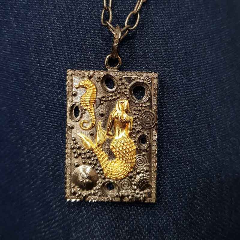 Designer Pave Diamond Yellow & Black Mermaid & Horse fish Pendent