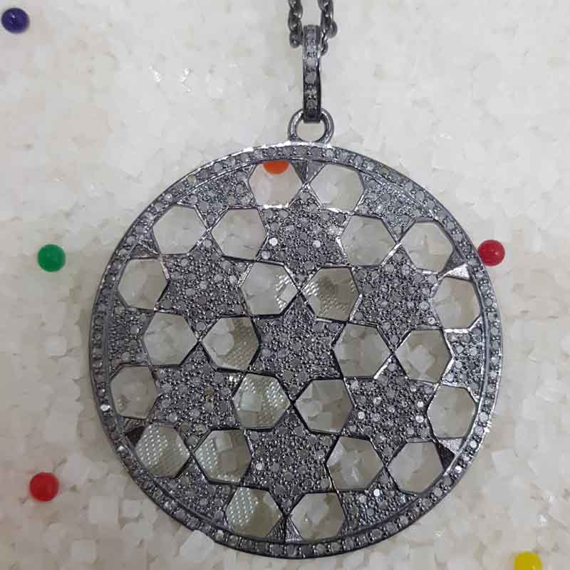 Round Designer Small Star Pendent