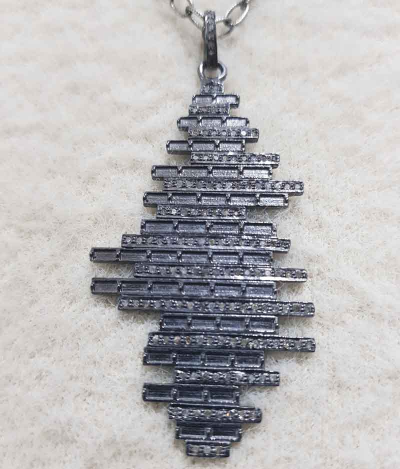 Zigzag Pendent With Pave Diamond Layers