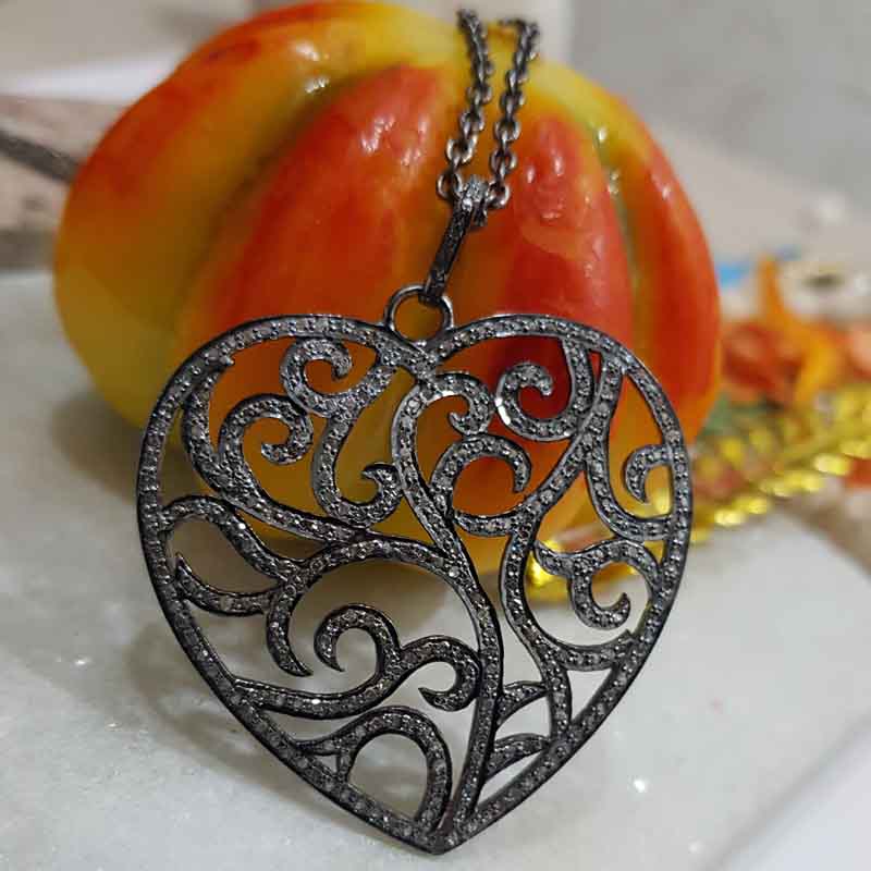 Gorgeous Looking Fancy Designer Heart pendent