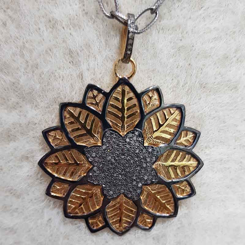 Yellow And Black Beautifully Designed Flower pendent