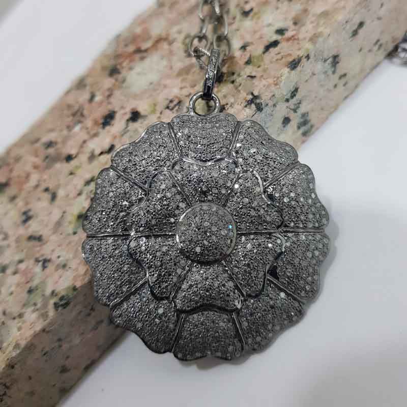 Fully Pave Diamond Setting Handmade Designer Flower Pendent