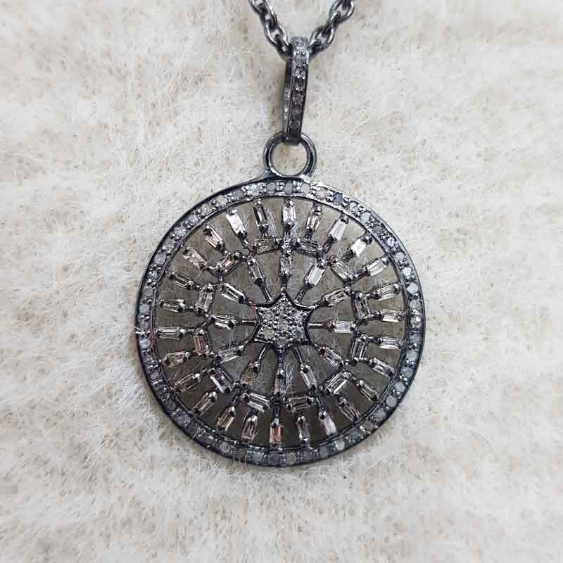 Handmade Designer Round Pendent With Pave Diamonds And Baguette Stone