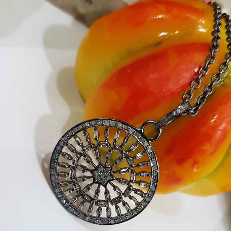 Handmade Designer Round Pendent With Pave Diamonds And Baguette Stone