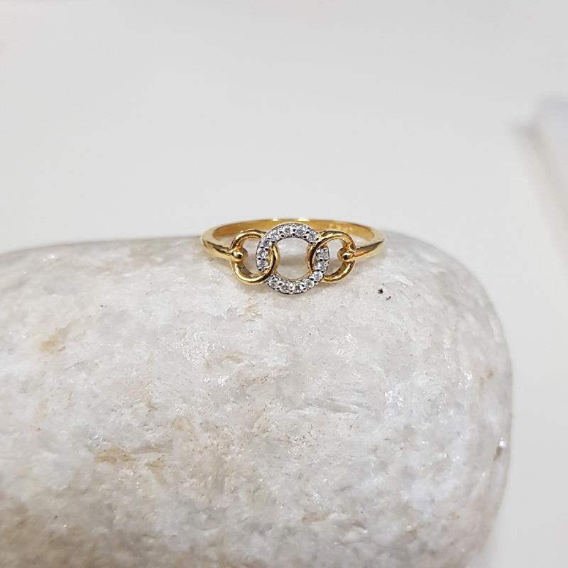 14 KT. DIAMOND GOLD THREE CIRCLE RING