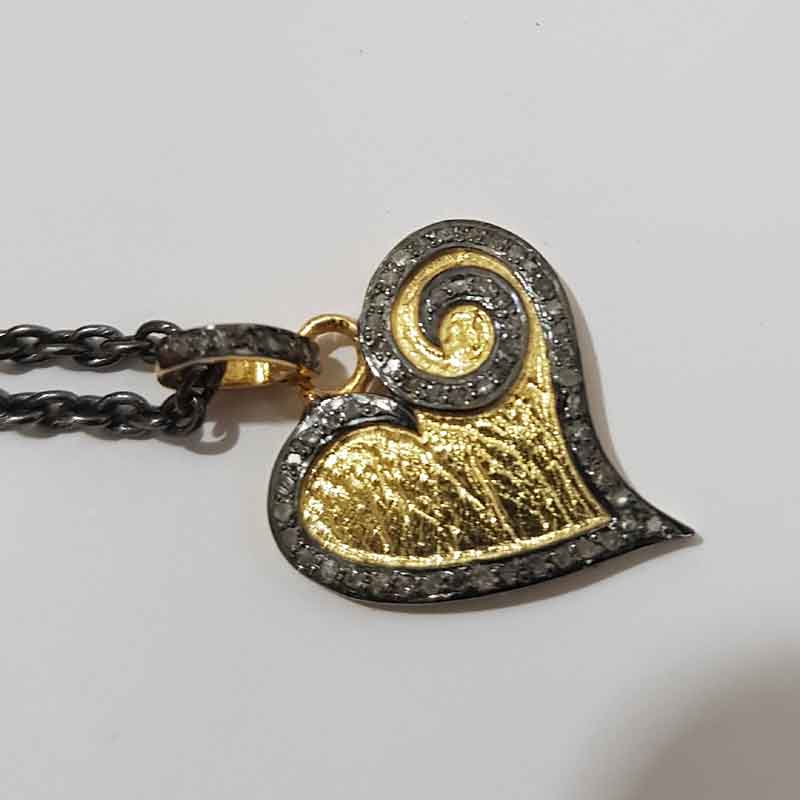 Beautifully Designed Yellow And Black Pave Diamond Small Heart pendent