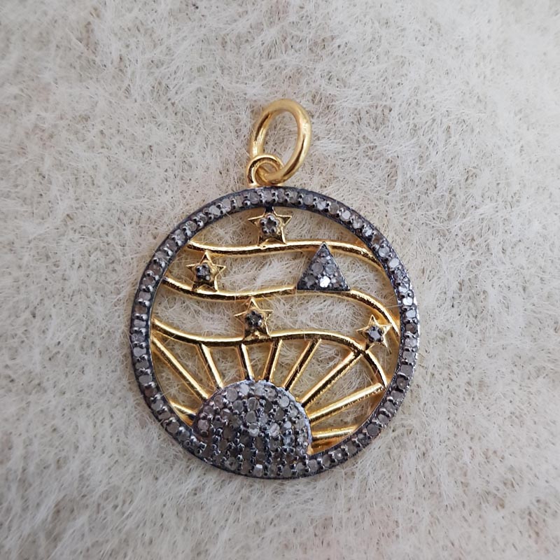 Round Designer Fancy Style Pendent With Pave Diamond