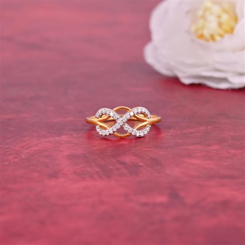 Stylish 14ct. Gold Ring