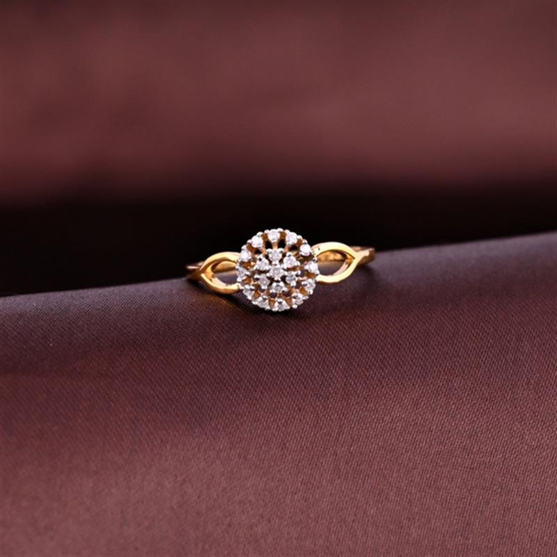 14 KT. DIAMOND GOLD VINTAGE RING