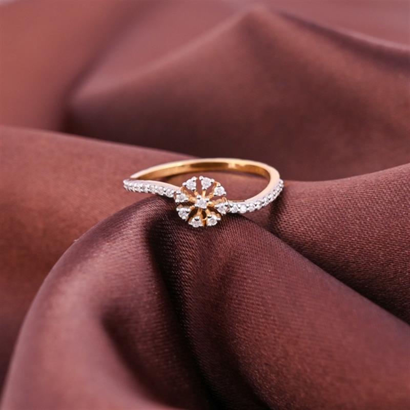 14 KT. ONE LINE DIAMOND FLOWER RING