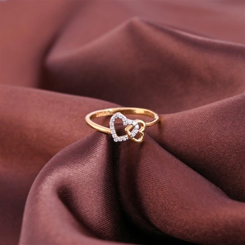 NATURAL DIAMONDS HEART SIGNET RING,