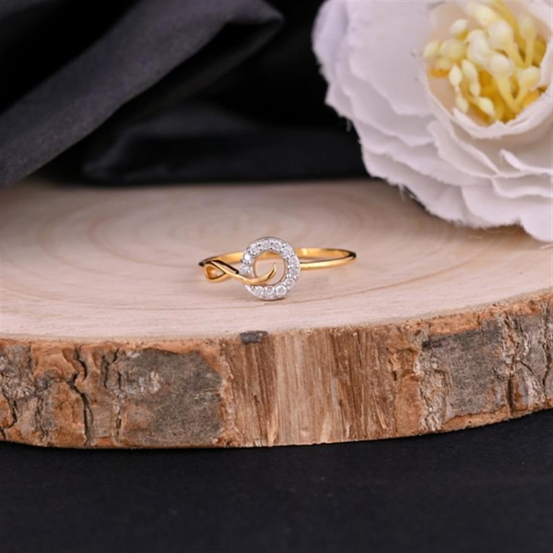 14 KT. DIAMOND ROUND LEAF RING