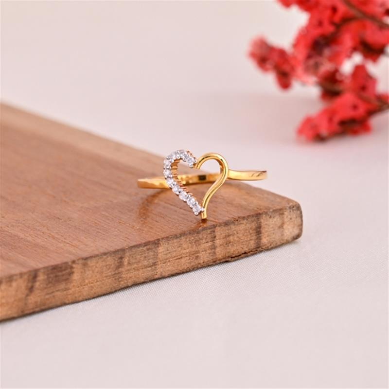 14 KT.  HALF DIAMOND HEART GOLD RING