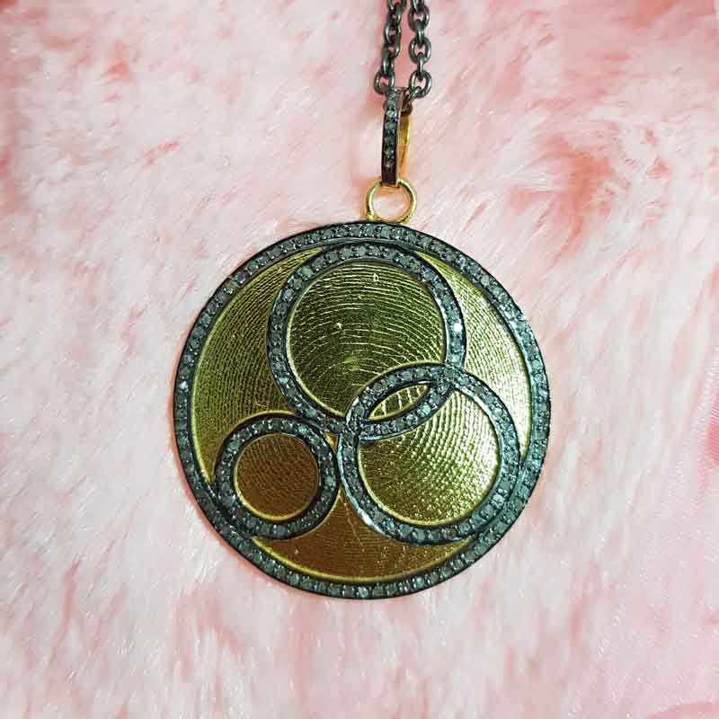 Graceful Pave Diamond Handmade Designer Round Disk Pendent