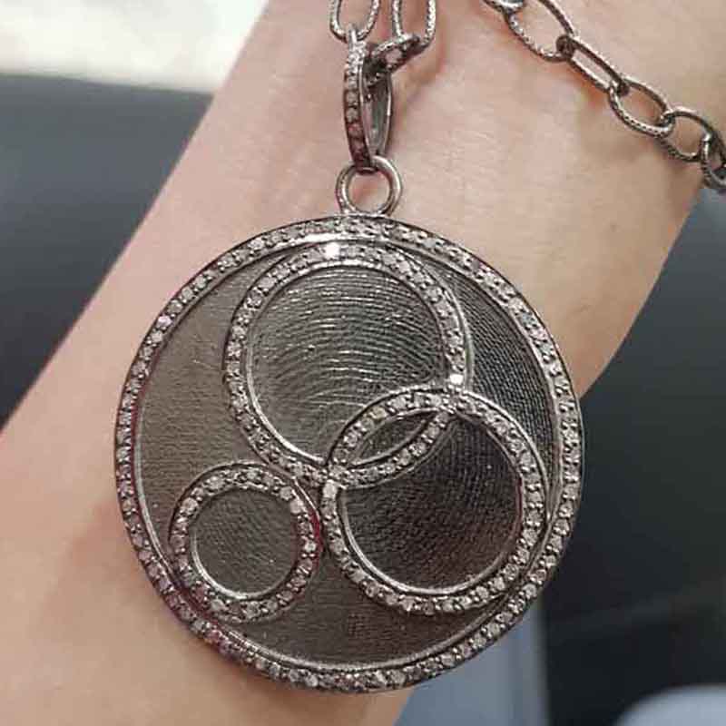 Graceful Pave Diamond Handmade Designer Round Disk Pendent