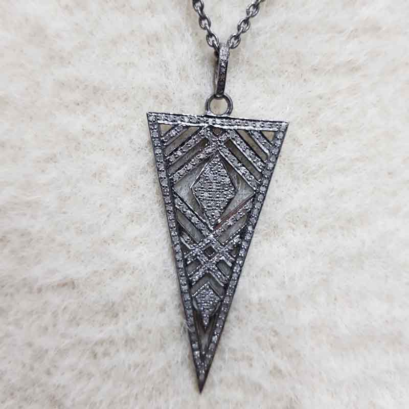 Glorious Arrowhead Designer pave Diamond Setting Silver pendent