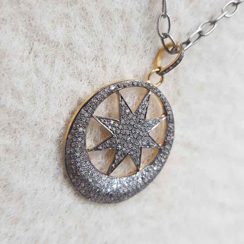 Fully Pave Diamond Setting Star Pendent