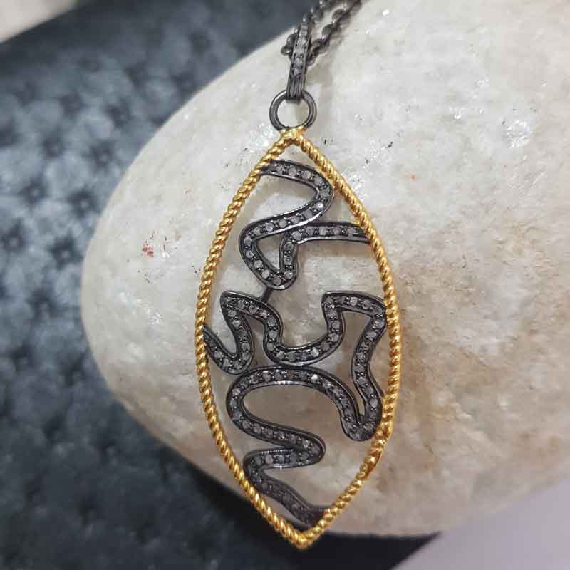 Yellow And Black Beautiful Oval shaped Pave Diamond Pendent