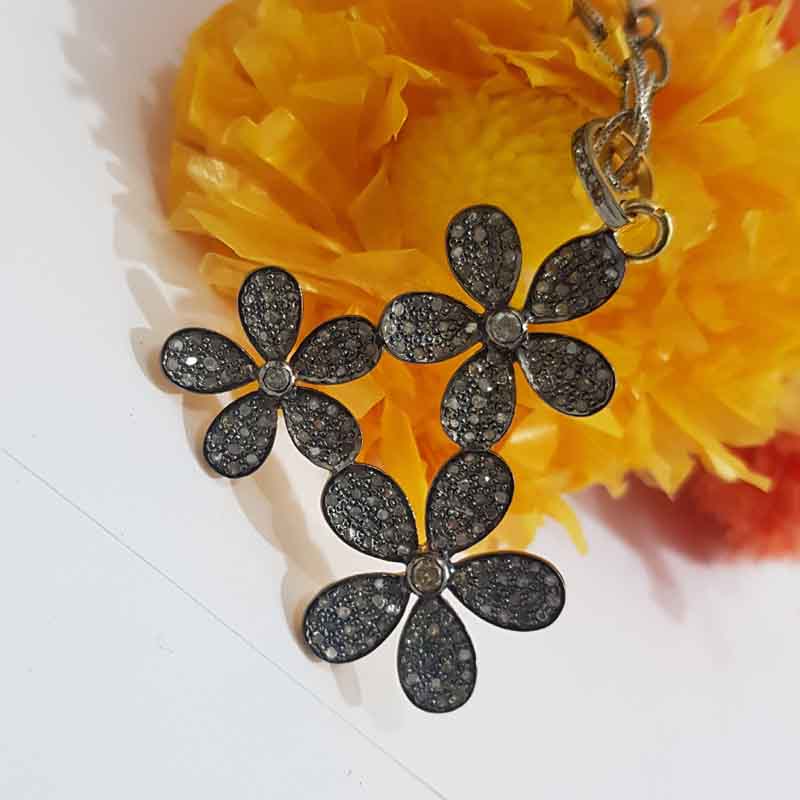 Handmade Designer Beautiful Flower Style Pave Diamond Pendent