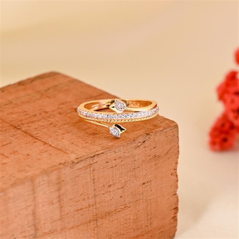 14 KT. GOLD DIAMOND OPEN LEAF RING