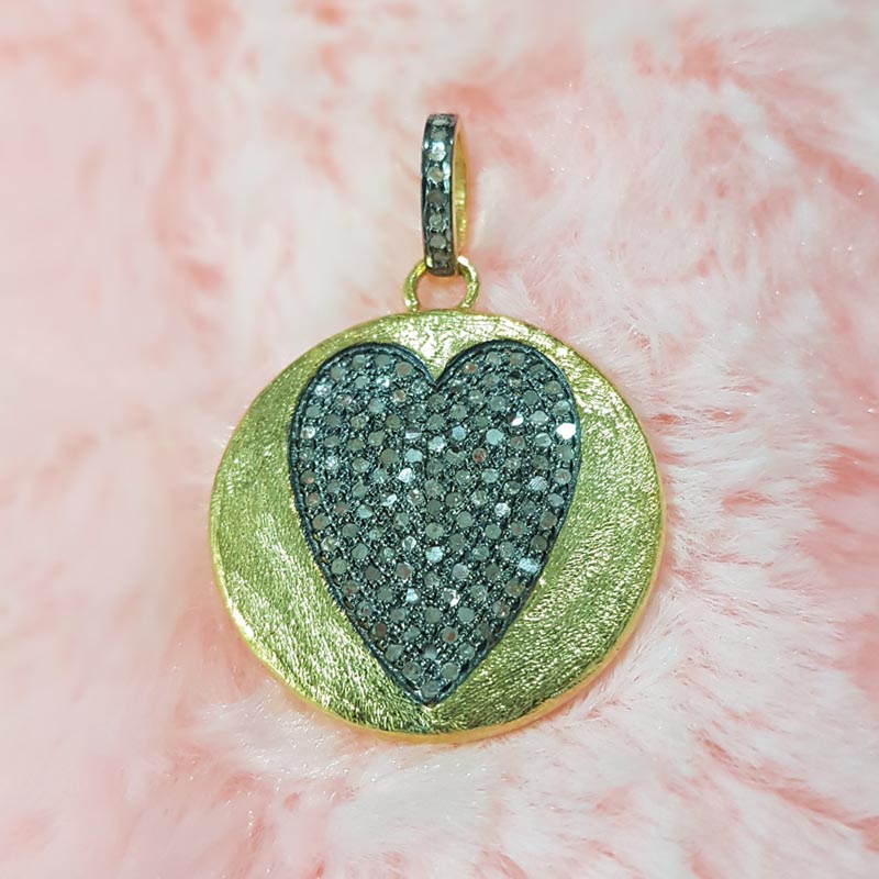 Beautiful Designed Heart Pendant With Pave Diamond