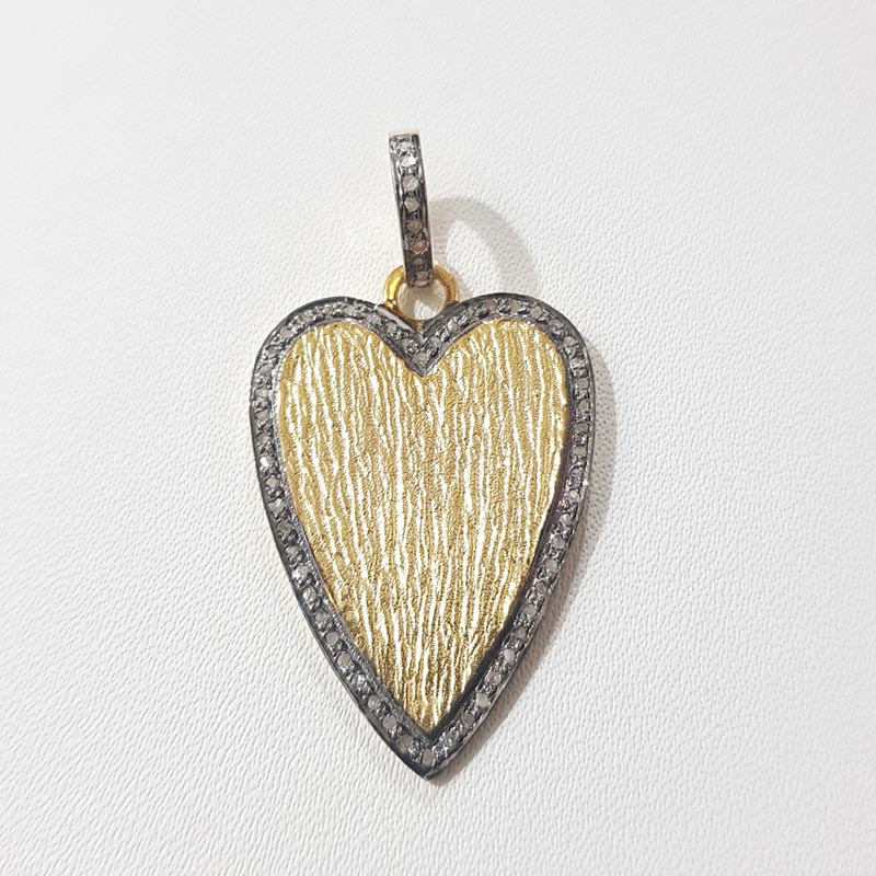 Beautiful Designed Heart Pendant With Pave Diamond