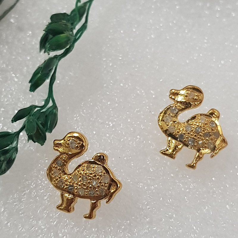 Small Duck Style Pave Diamond Stud