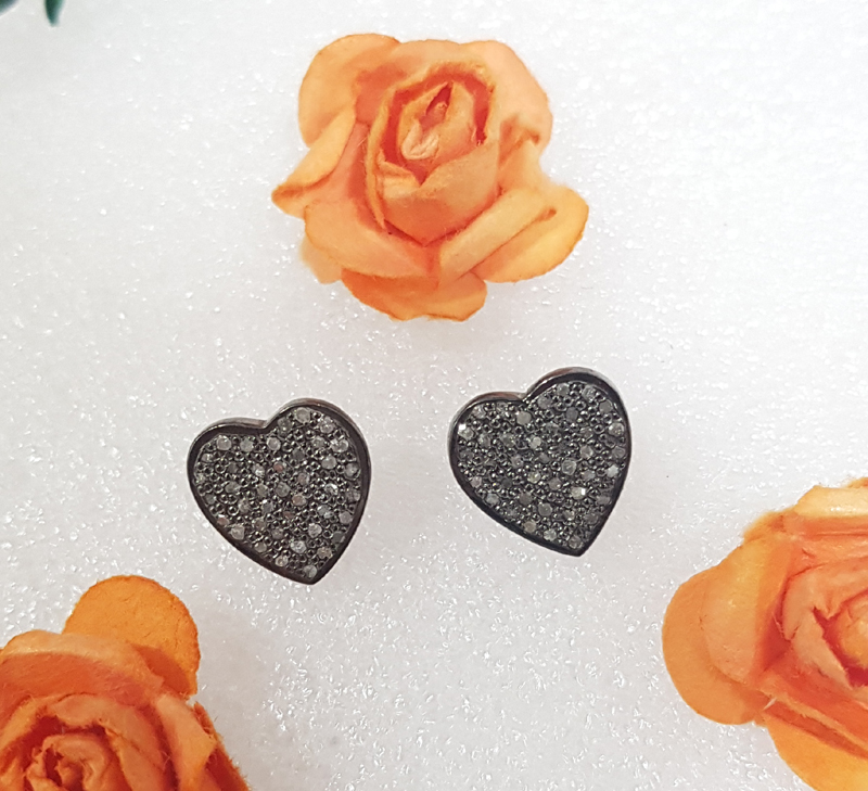 Pave Diamond Heart Stud/Earrings