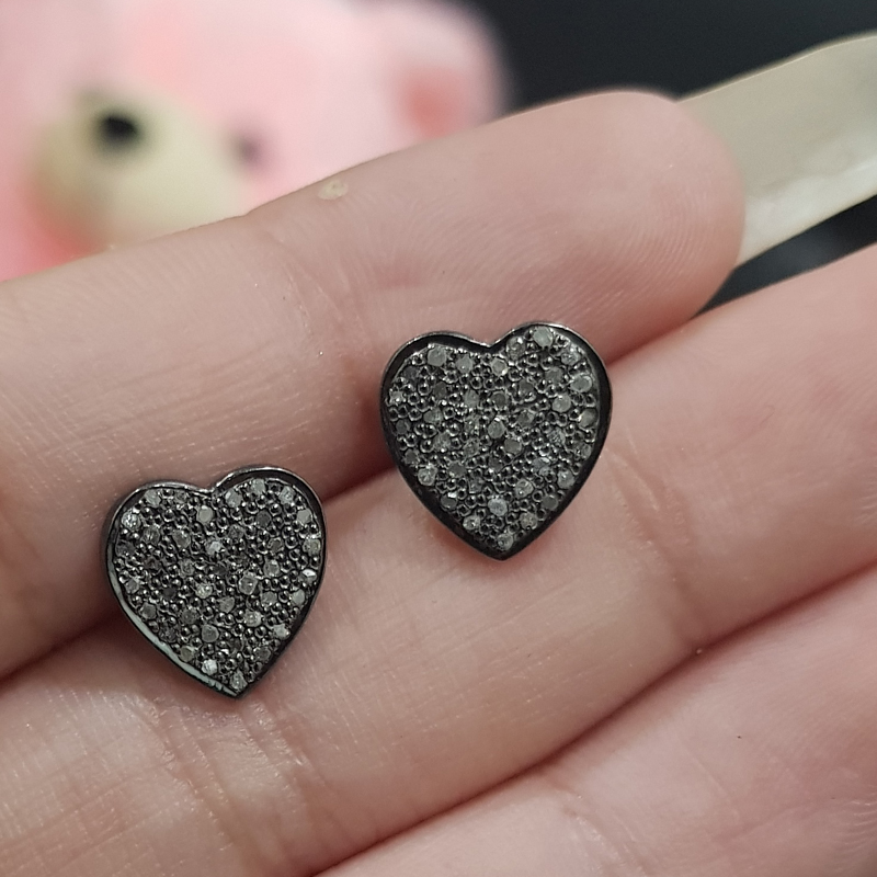 Pave Diamond Heart Stud/Earrings