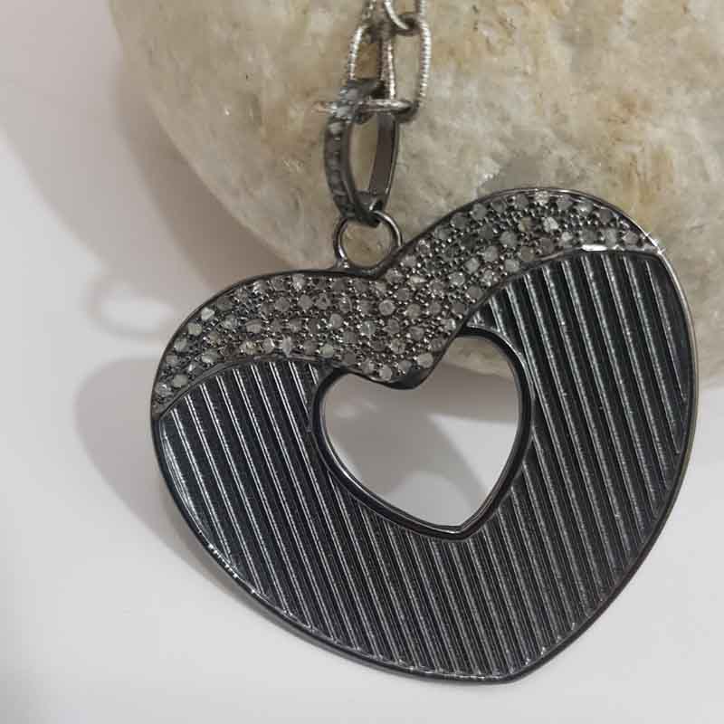 Beautifully Designed Heart Pendent With Pave Layers