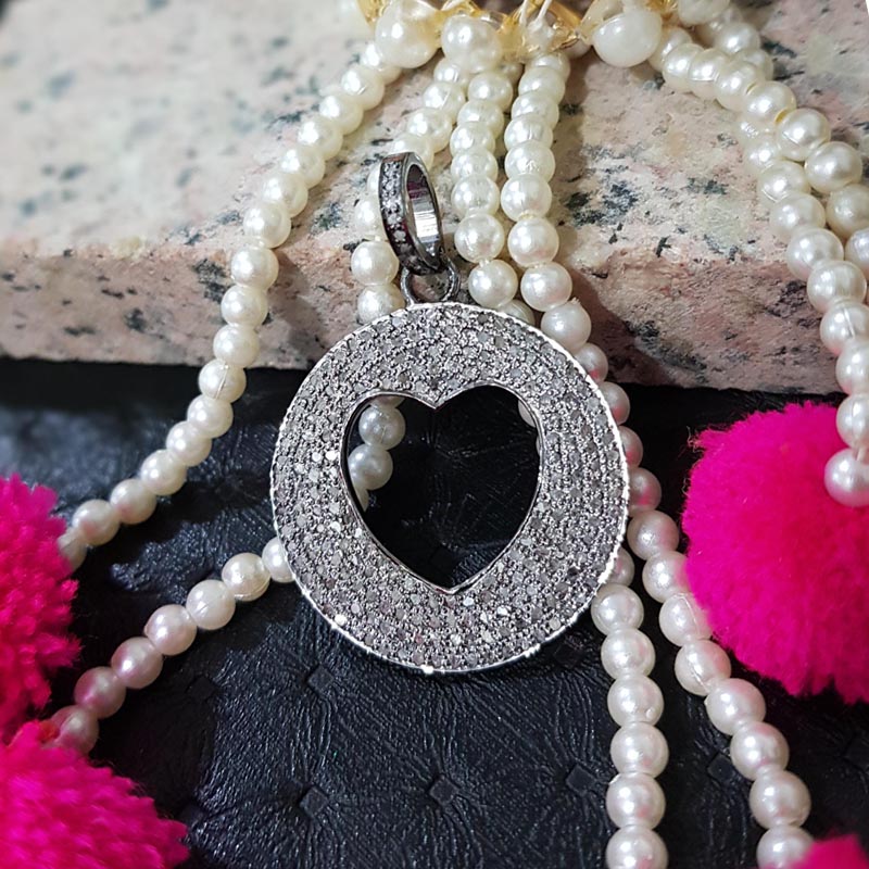 Attractive Pave Diamond Handmade Round Shape With Open Heart Pendent