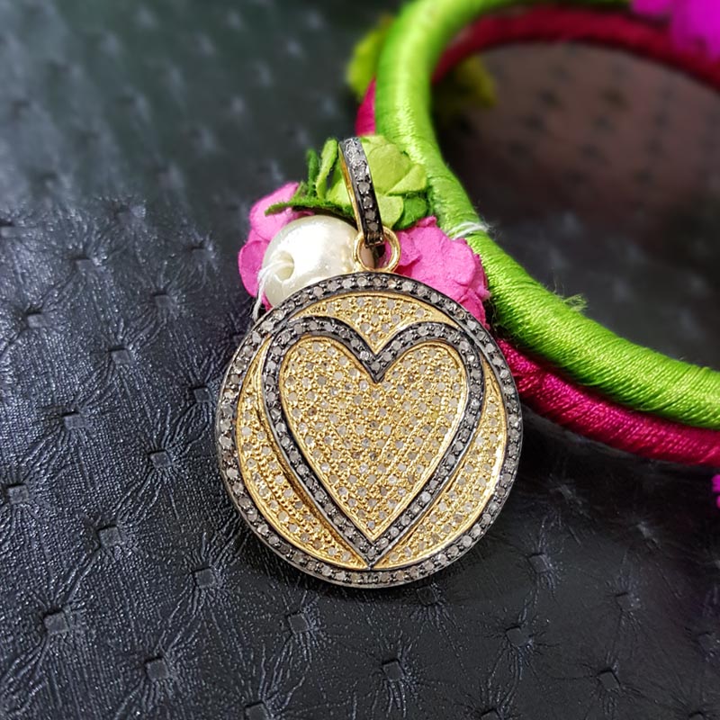 Attractive Pave Diamond Handmade Round Shape With Heart Pendent