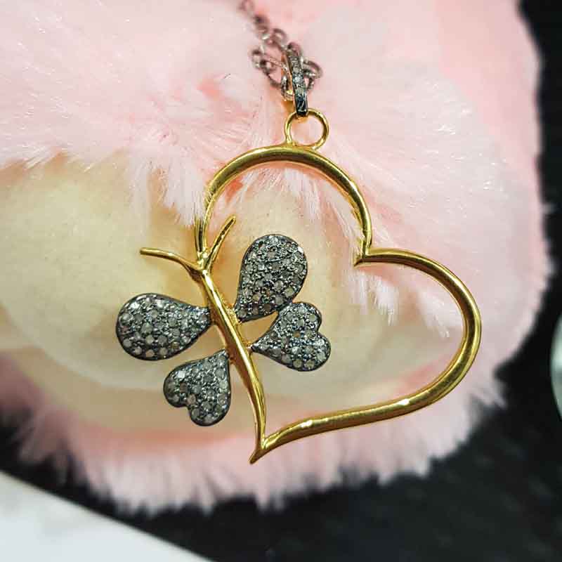 Fashionable Heart With Beautiful Butterfly 925 Sterling Silver Pendent