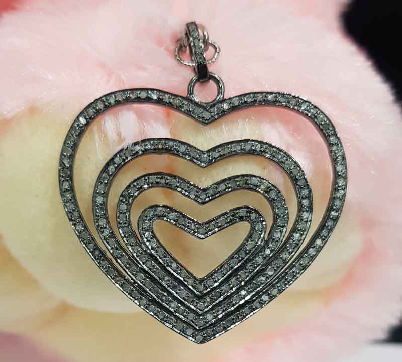 Glorious Fancy Designer Layers Of Joined Hearts Pendent