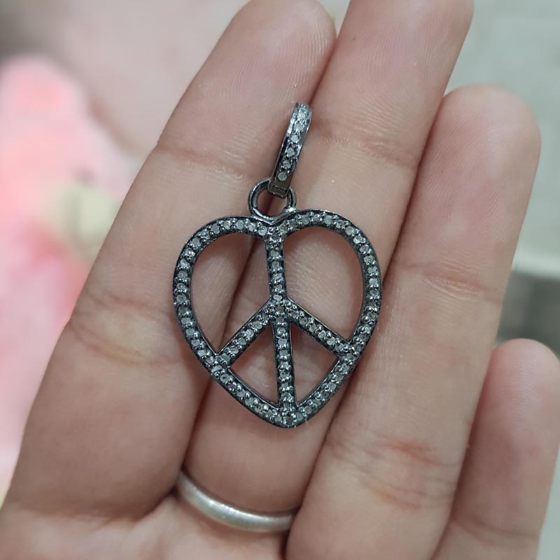 925 Sterling Silver Handmade Peace Pendent With Pave Diamond