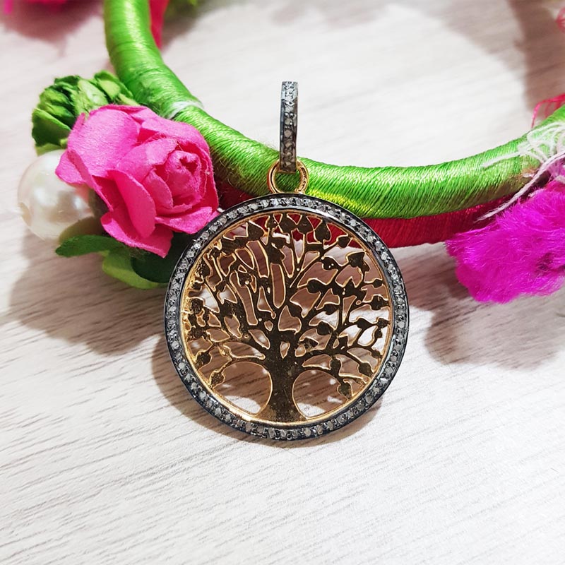 Yellow and Black Beautiful Round Tree Pendent With Pave Diamond