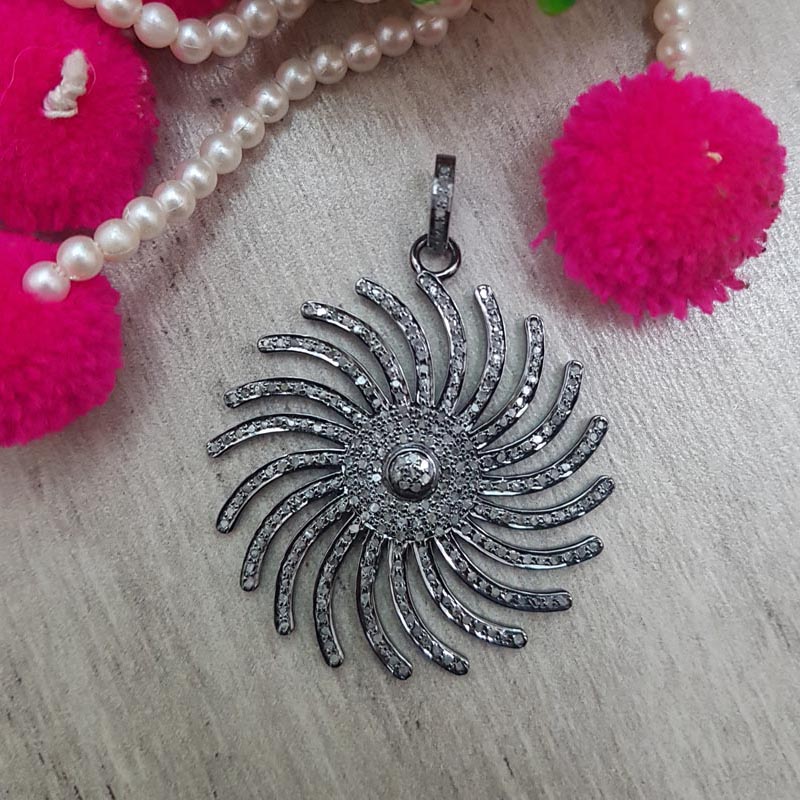 Glamorous Designer Handmade Beautiful Round Shape Flower Pendant With Pave Diamond