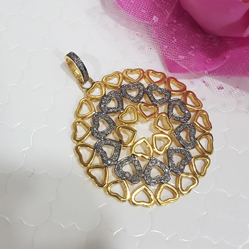 Round Heart Style With Natural Pave Diamond Silver Pendent