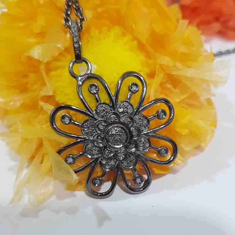 Black Beautiful Flower Style Pendent