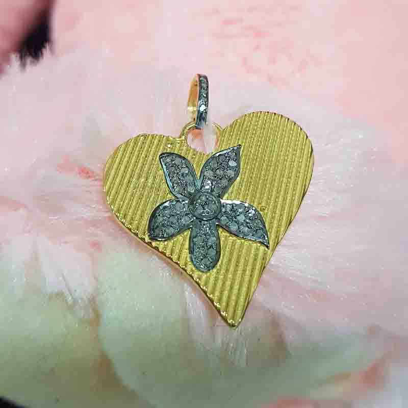 Beautiful Heart Pendent With Pave Diamond Flower Pendent