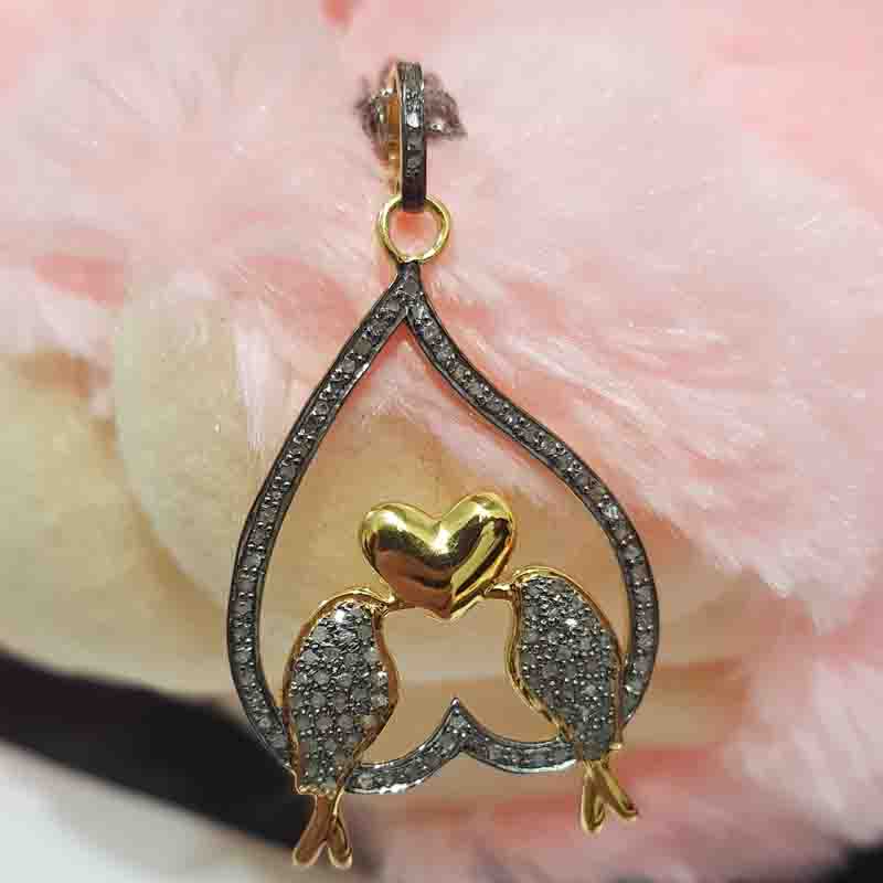 Beautifully Designed Love Bird Pendent