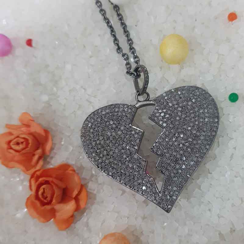 Fully Pave Diamond Setting Handmade Designer Heart Break Pendent