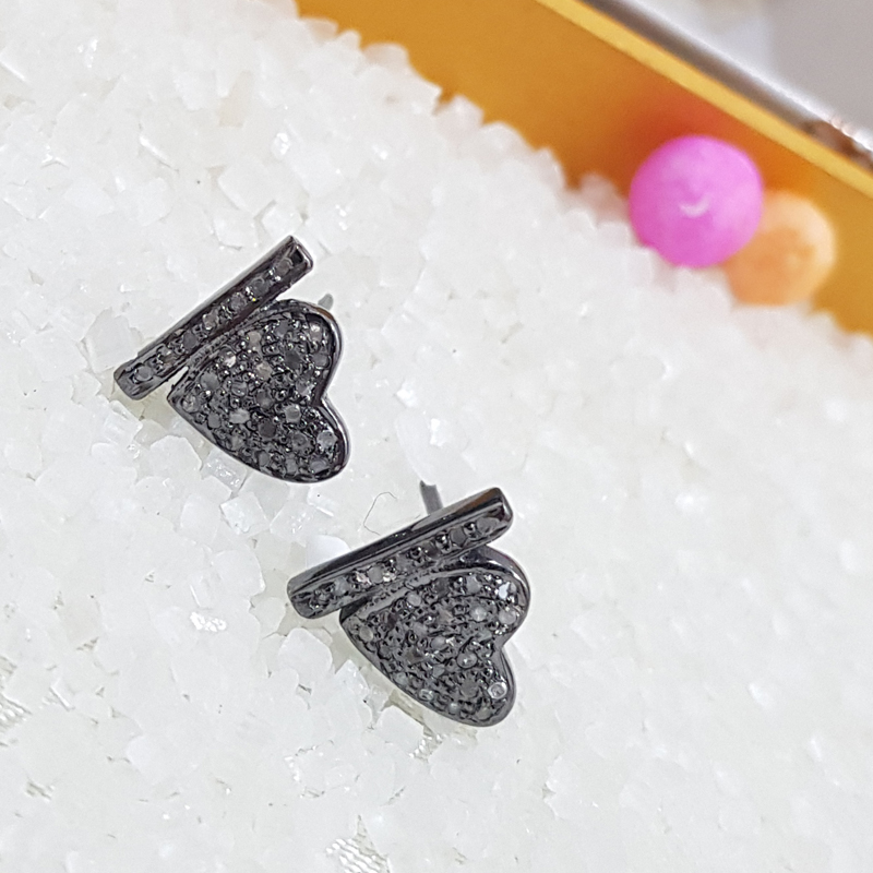 Pave Diamond Small Shiny Heart Stud