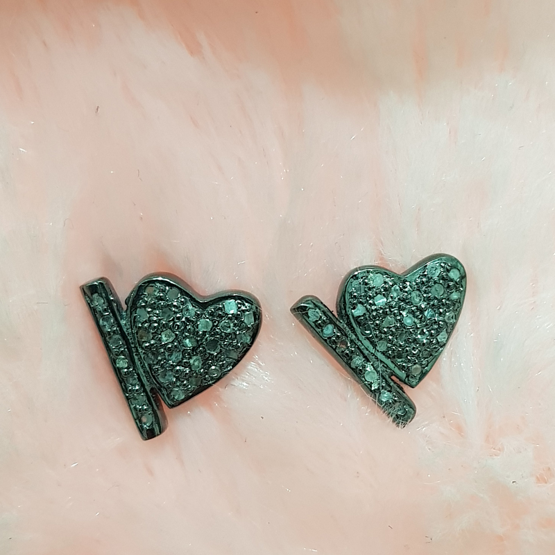 Pave Diamond Small Shiny Heart Stud