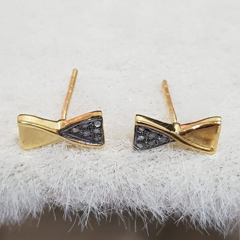 Butterfly Designer Charming Small Stud